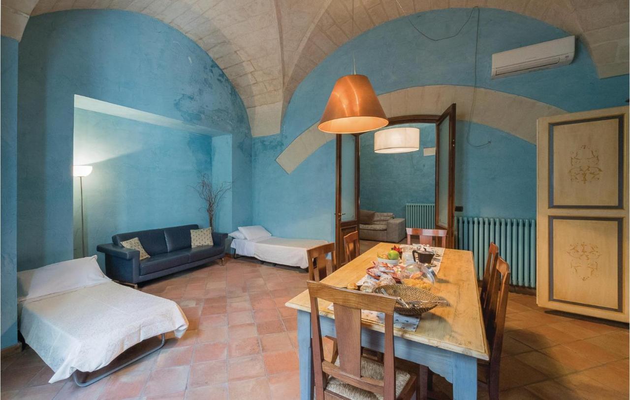 1 Bedroom Awesome Apartment In Lecce Le Dış mekan fotoğraf